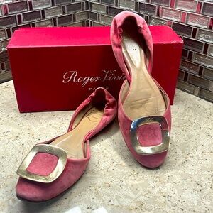 Roger Vivier Flats
